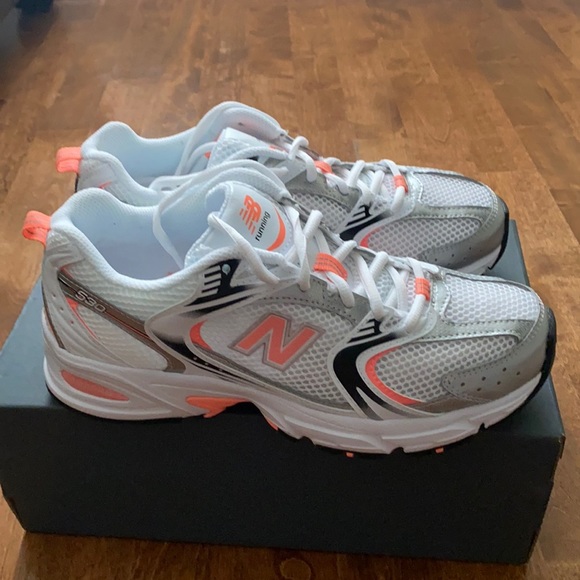 New Balance Shoes - New Balance 530 White/Pink Trainer 6.5 men/8 women